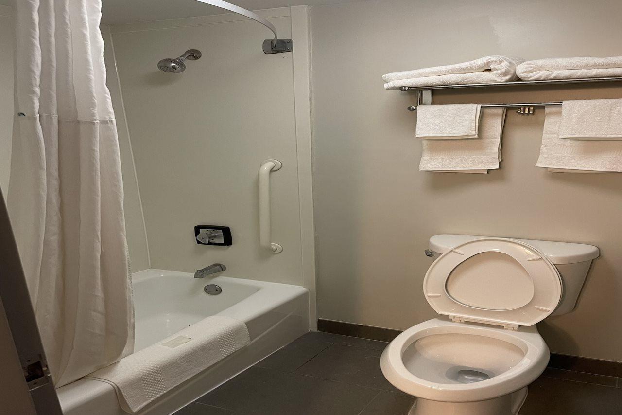 Clarion Pointe Near Casino 3* Kearsarge
