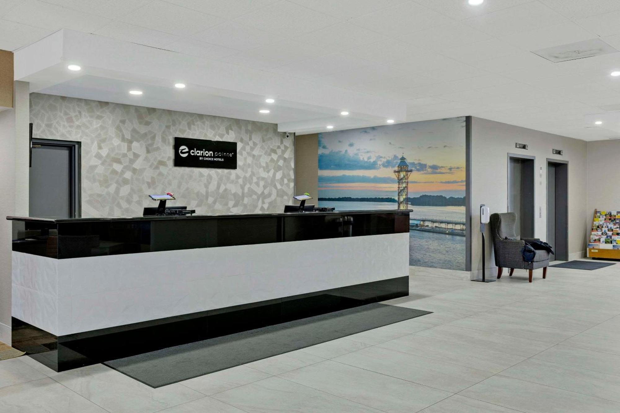 Hotel Clarion Pointe Near Casino Kearsarge
