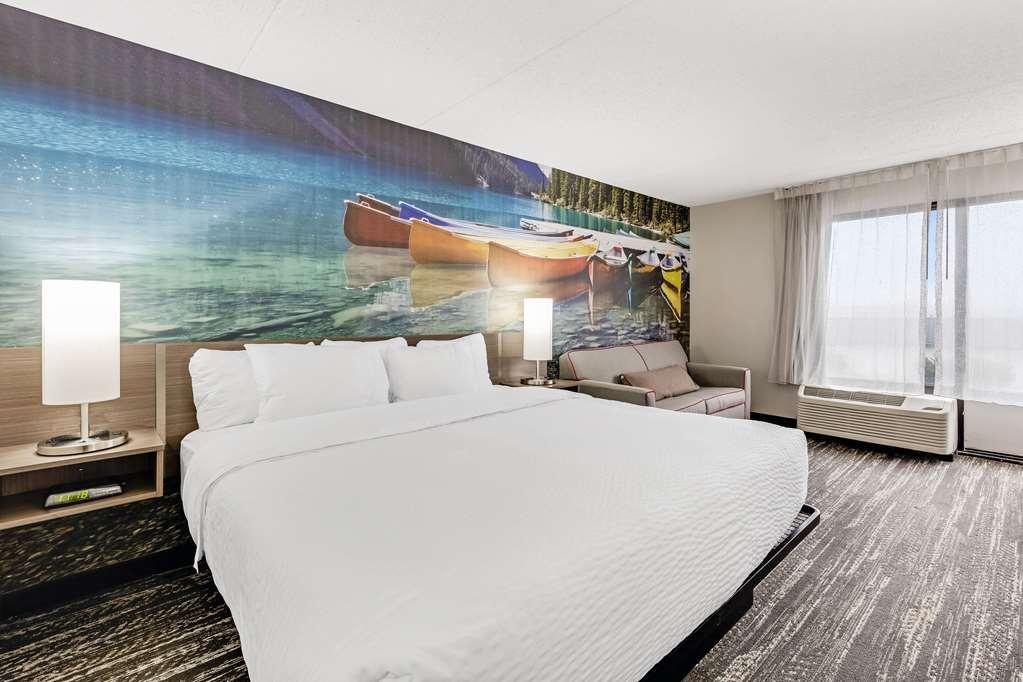 Clarion Pointe Near Erie Casino 3* Kearsarge