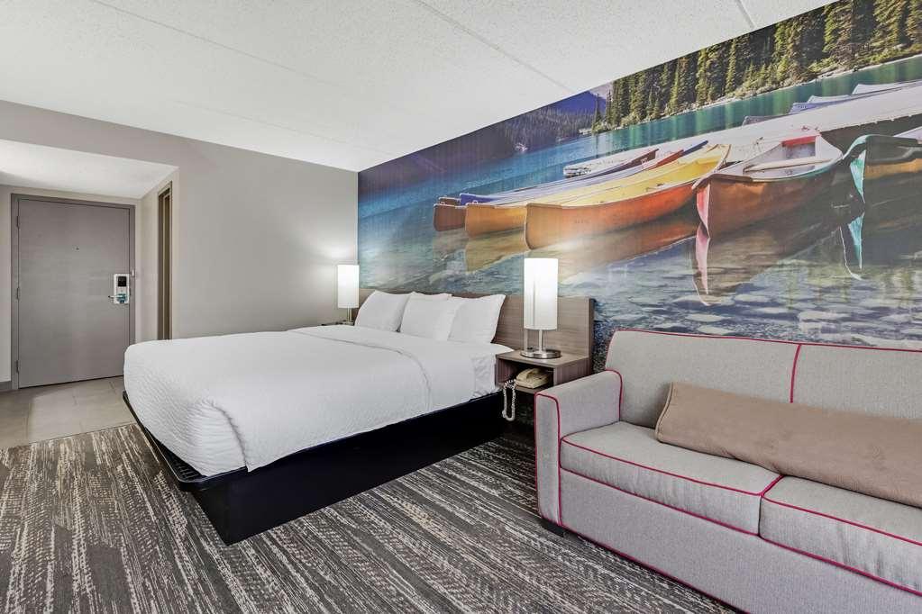 Clarion Pointe Near Erie Casino Hotel Kearsarge